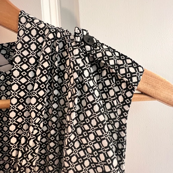 Reitmans Petit Blouse - Picture 3 of 3